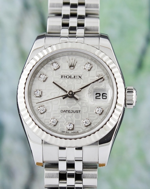 A ROLEX LADY SIZE OYSTER PERPETUAL DATEJUST - 179174